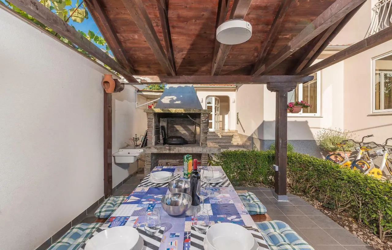 Apartments Vita Porec 0*,  Croazia